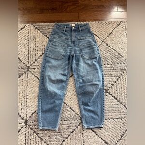 SO Women's Barrell Jeans in Light Blue Denim